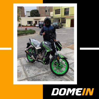Joaquin Gerardo Salazar C.E: 003121456 "Gracias a Domein manejo mi moto propia"